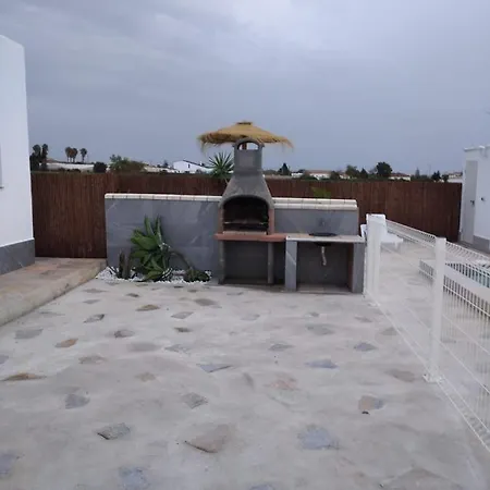 - Casa La Ilusion Будинок відпочинку Коніль-де-ла-Фронтера